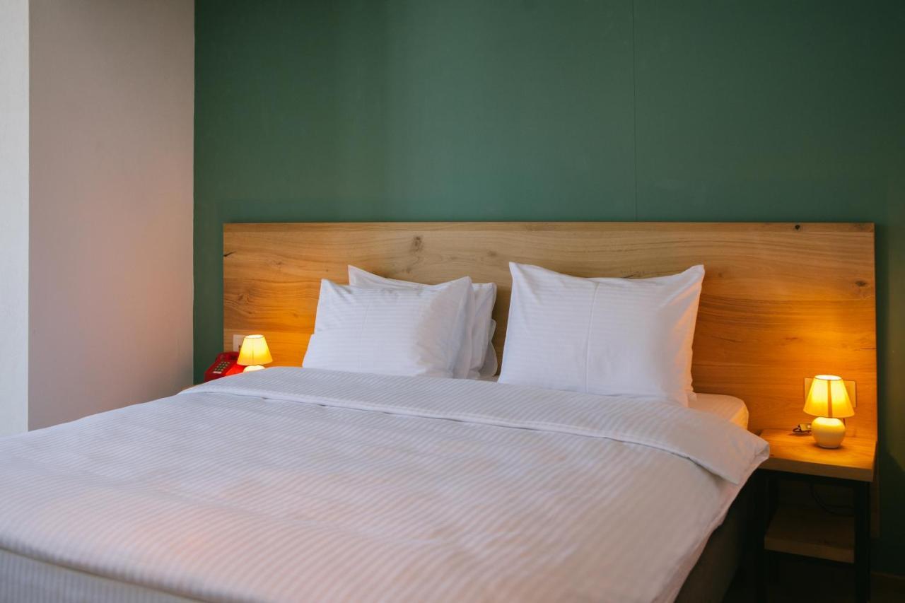 Intourist Kazbegi Hotel Bagian luar foto
