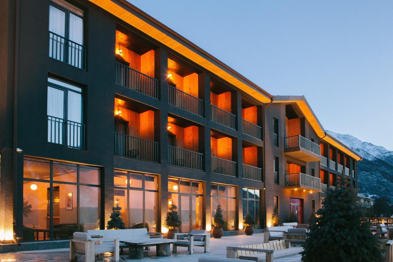 Intourist Kazbegi Hotel Bagian luar foto