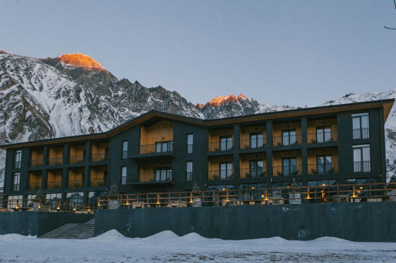 Intourist Kazbegi Hotel Bagian luar foto
